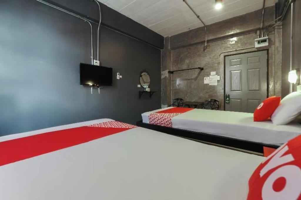 בנגקוק Vm1 Hostel מראה חיצוני תמונה