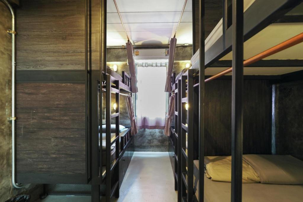 בנגקוק Vm1 Hostel מראה חיצוני תמונה